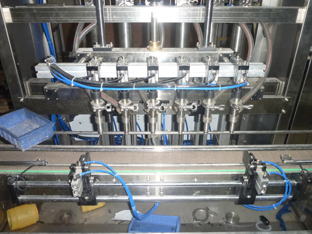 Линеарна течна пенаста стаклена боца опрема за пуњење аутоматских опрема за пуњење стакленки6